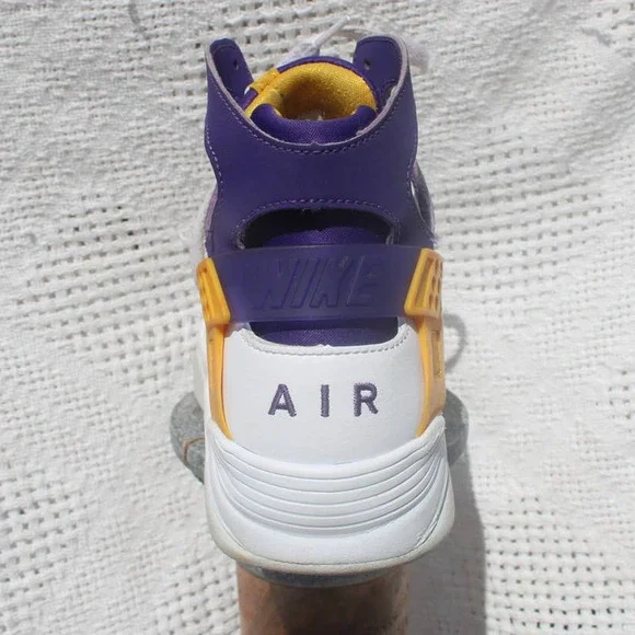 Nike Air Flight Huarache Lakers Size 9.5 705005-101 - Picture 7 of 10